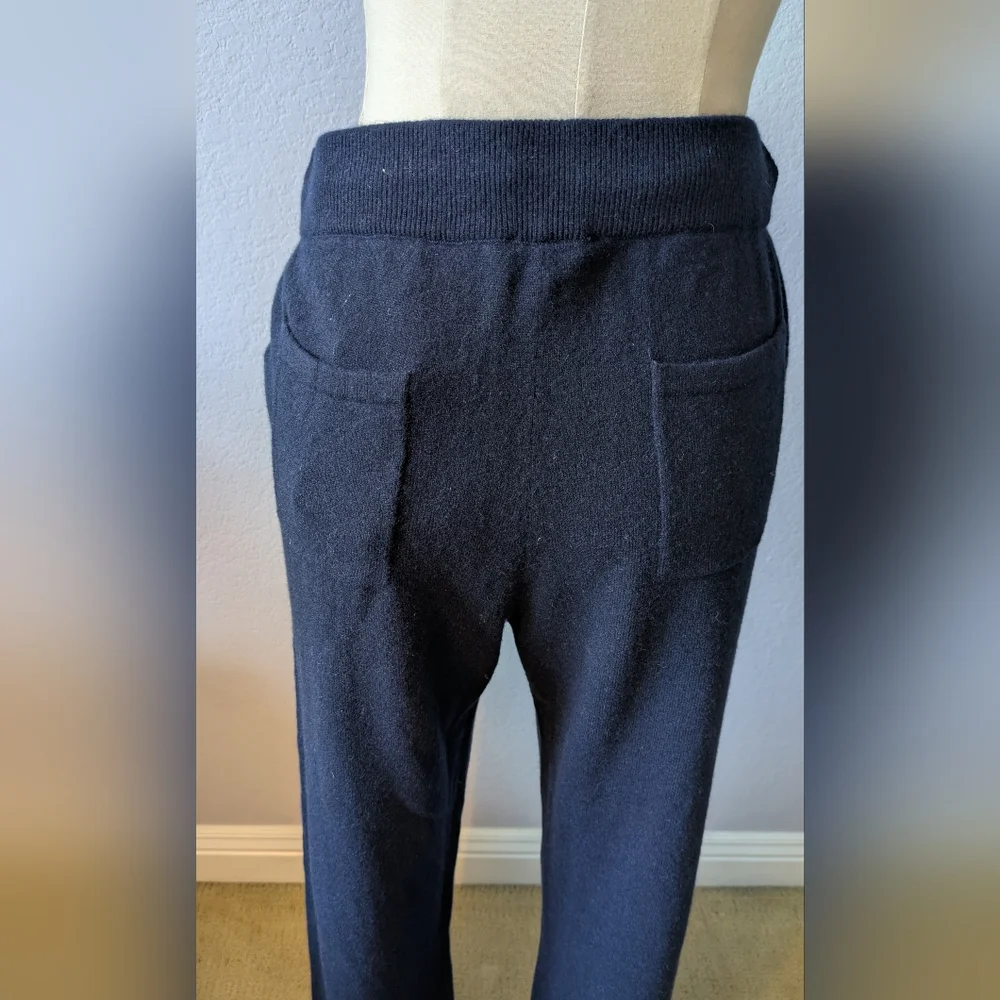 New Quince Women’s True Navy Mongolian Cashmere Straight Leg Pants Medium - Picture 7 of 7